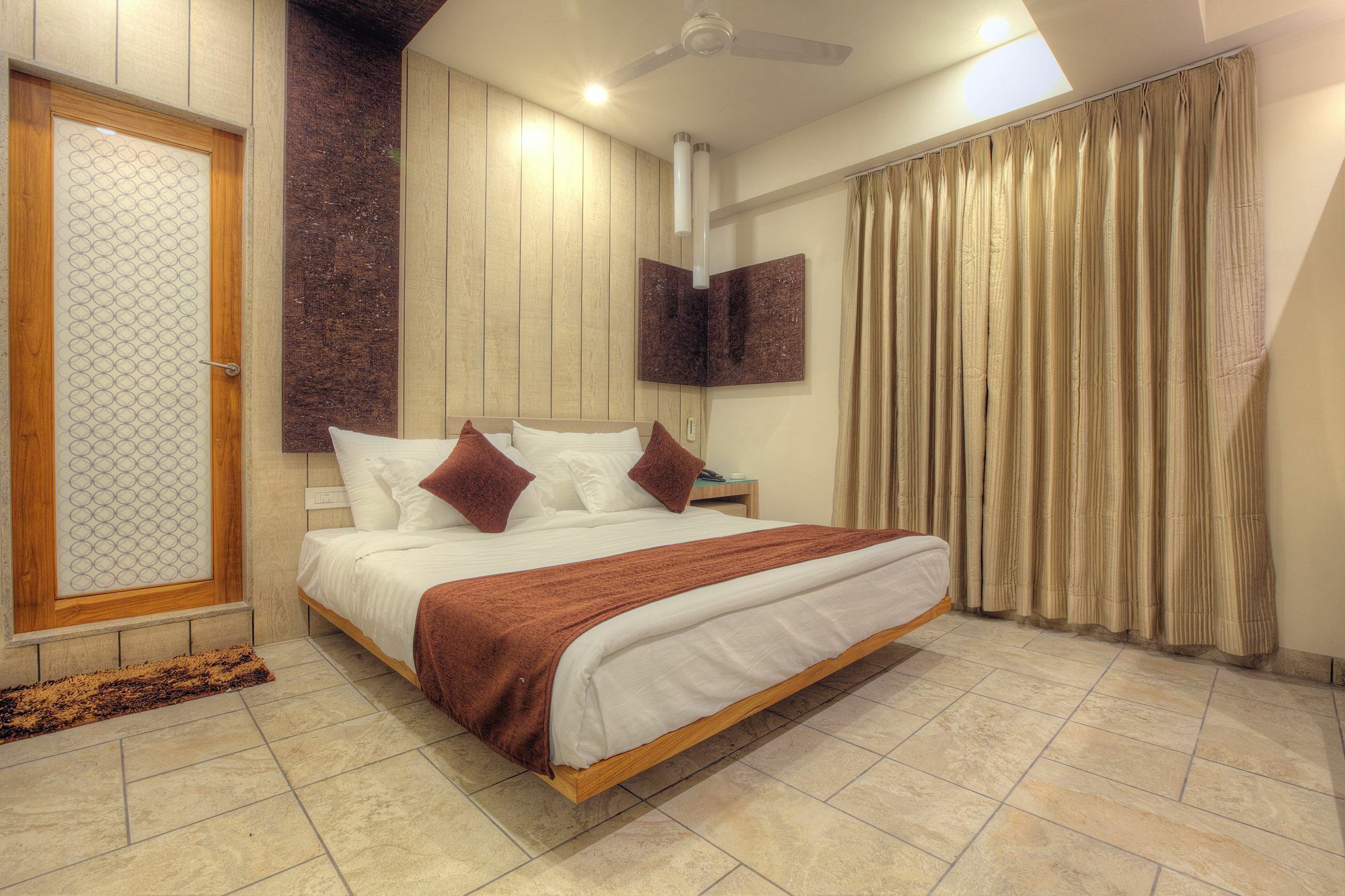 Scenaria Hotel أحمد أباد المظهر الخارجي الصورة